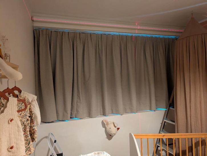 Verduisterend plooigordijn, Huis en Inrichting, Stoffering | Gordijnen en Lamellen, Zo goed als nieuw, 150 tot 200 cm, 200 cm of meer