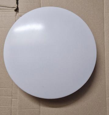 Led plafondlamp bijna nieuwe  beschikbaar voor biedingen