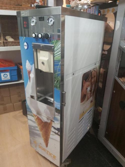 Softijs machine, Zakelijke goederen, Horeca | Keukenapparatuur, Koelen en Vriezen, Gebruikt, Ophalen