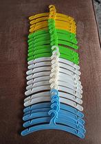 26 kapstokjes W. Germany, Verzamelen, Poppen, Verzenden