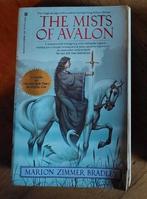The mists of Avalon - Marion Bradley, Boeken, Gelezen, Ophalen of Verzenden