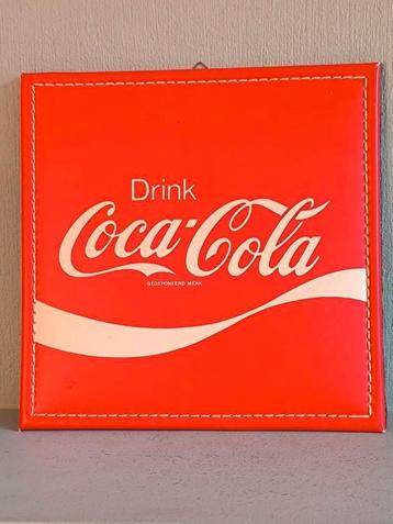 Reclamebord in kunstleer, Coca Cola  beschikbaar voor biedingen