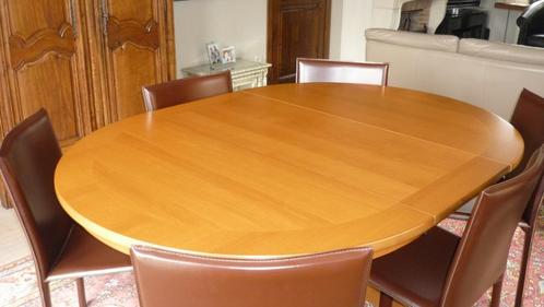 Eettafel in kleur kerselaar, Huis en Inrichting, Tafels | Eettafels, Zo goed als nieuw, Ovaal, Ophalen