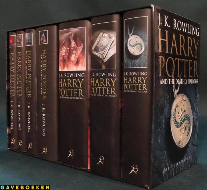 Harry Potter boxset Adult - J.K Rowling - Bloomsbury - 7x, Boeken, Fantasy, Gelezen, Ophalen of Verzenden