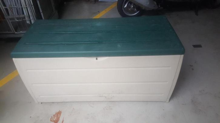 Opbergbox + 6 tuinkussens, Tuin en Terras, Tuinmeubel-accessoires, Zo goed als nieuw, Ophalen