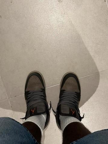 Air jordan 1 mid, Enlèvement ou Envoi, Porté