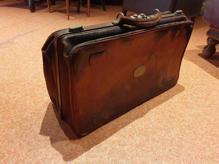 Très ancien sac en cuir (début 20ème siècle), Antiquités & Art, Antiquités | Autres Antiquités, Enlèvement