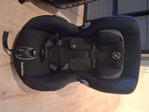 2 Autostoelen te koop, Kinderen en Baby's, Autostoeltjes, Zo goed als nieuw, Maxi-Cosi, 9 t/m 18 kg, Autogordel, Slaapstand, Zijbescherming