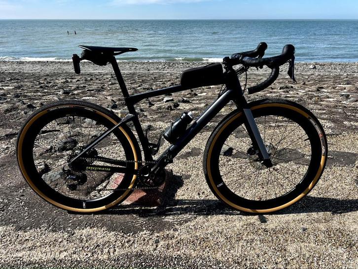 BMC URS One carbon Maat Medium - GEEN wielen, Fietsen en Brommers, Fietsen | Racefietsen, Gebruikt, Overige merken, 10 tot 15 versnellingen