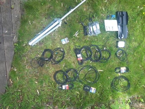 verzameling geluidsmateriaal: XLR/jack kabels, microfoons,.., Muziek en Instrumenten, Kabels en Stekkers, Gebruikt, Speaker of Versterker