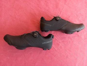 chaussures cyclo SPECIALYZED beschikbaar voor biedingen