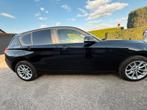 BMW 1 SERIE 114i ✅GARANTIE AIRCO NAVI, Auto's, 75 kW, 4 cilinders, Zwart, Velours