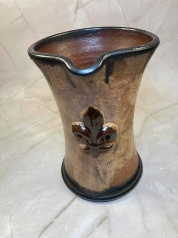 Poterie en terre cuite signée 'Losson' beschikbaar voor biedingen