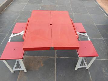 Table picnic vintage  beschikbaar voor biedingen