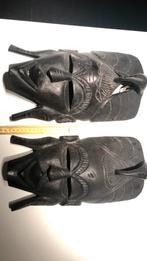Couple de masques africains en bois