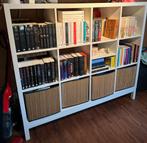 Ikea Kallax wit 12 vakken met onderstel + verdeling + manden, Maison & Meubles, Armoires | Bibliothèques, Comme neuf, 100 à 150 cm