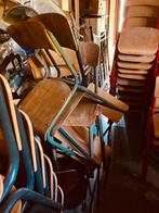 Vintage houten schoolstoelen en stapelstoelen, Ophalen