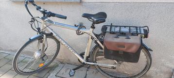 Fiets model scape beschikbaar voor biedingen