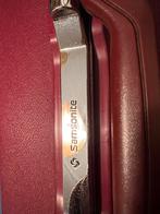 Grande valise à roulettes Samsonite rouge bordeau, Bijoux, Sacs & Beauté, Valises, 70 cm ou plus, Plastique dur, Enlèvement, Utilisé