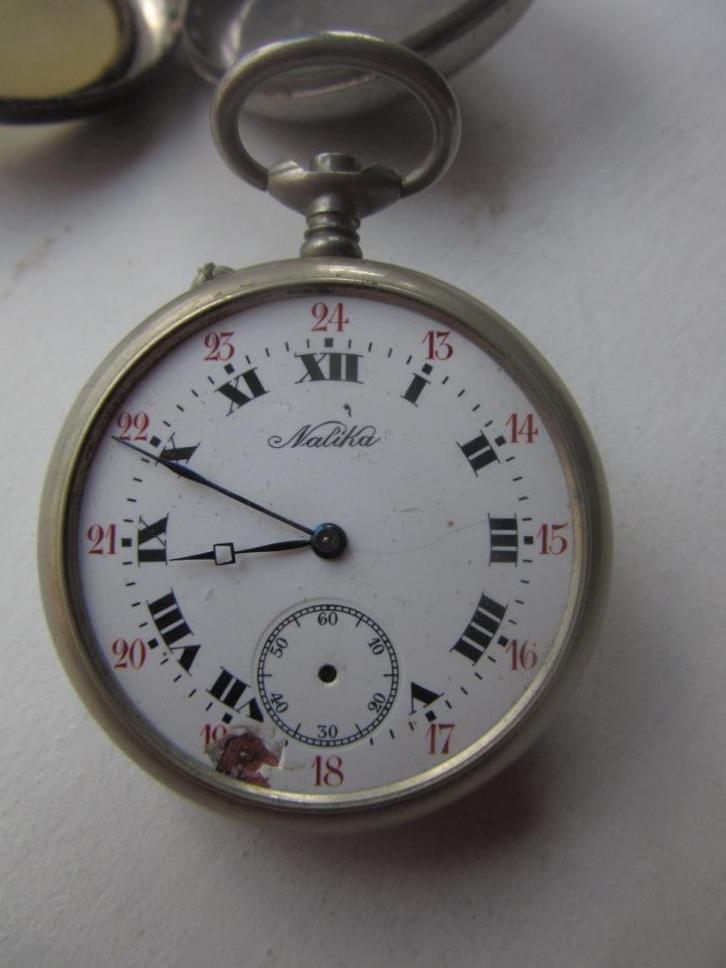 Oude zakhorloge merknaam Nalika in beschermdoos, Handtassen en Accessoires, Horloges | Antiek, Zakhorloge, Ophalen of Verzenden