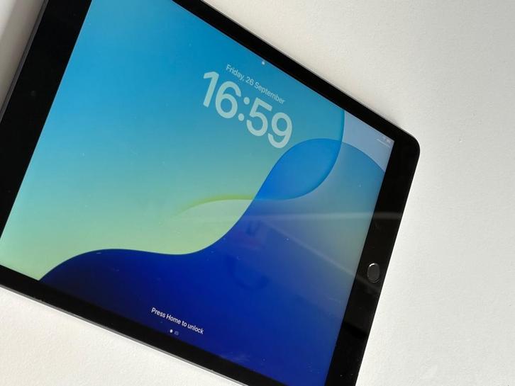 Ipad 9 64GB (2023), Computers en Software, Apple iPads, Zo goed als nieuw, Apple iPad, Wi-Fi, 10 inch, 64 GB, Zwart, Ophalen of Verzenden