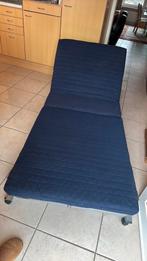 Zeer degelijk bijzet bed op sterke wielen, Huis en Inrichting, Ophalen