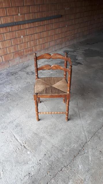 Een antieke stoel