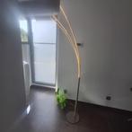 Zeer mooie staande lamp, Huis en Inrichting, Lampen | Vloerlampen, Ophalen, Zo goed als nieuw, Metaal