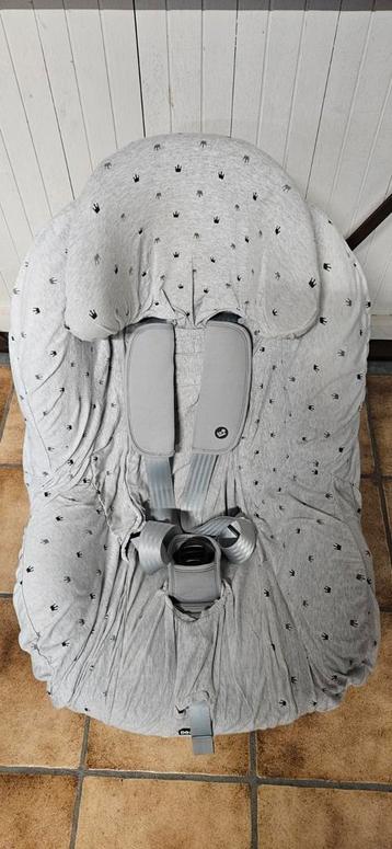 Maxi cosi Pearl + isofix base + beschermhoes Nette staat beschikbaar voor biedingen