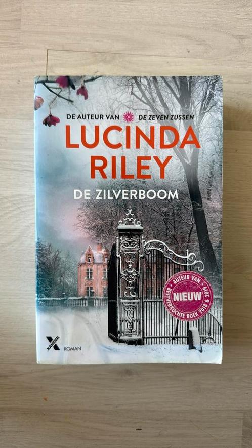 Lucinda Riley - De zilverboom, Boeken, Literatuur, Zo goed als nieuw, Ophalen