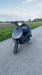 Piaggio Zip 4T Iget injectie – slechts 2100 km!, Fietsen en Brommers, Scooters | Piaggio, Ophalen, Zip, Benzine, 50 cc
