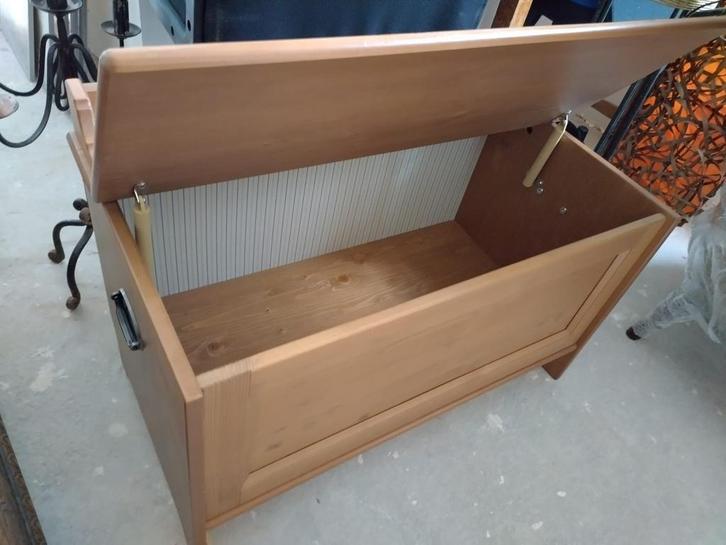 Coffre/banc de rangement en pin et couvercle assisté, Maison & Meubles, Accessoires pour la Maison | Coffres, Comme neuf, Moins de 50 cm