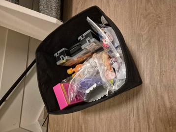 Grote Bak Vintage Barbie Spullen beschikbaar voor biedingen