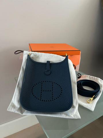 Hermes mini Evelyne beschikbaar voor biedingen