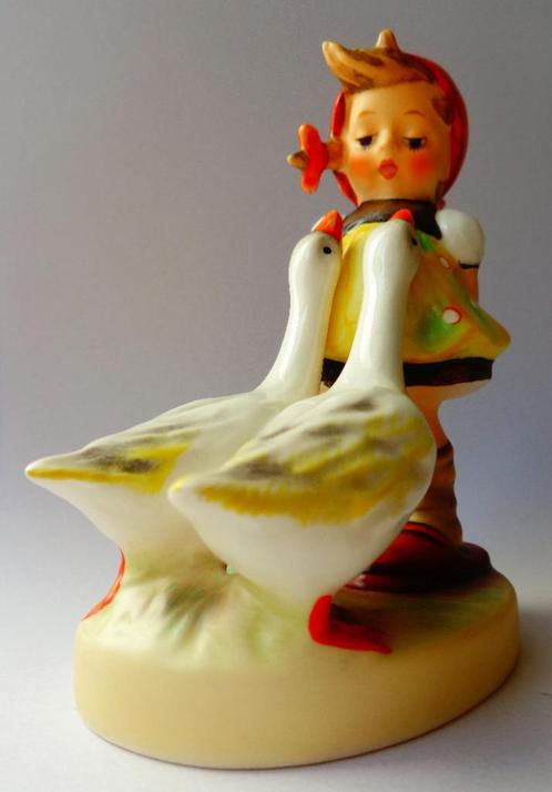 M I Hummel nr.: 47 3/0 -Goose Girl-TMK-7 -10 ¾ cm. Als Nieuw, Verzamelen, Beelden en Beeldjes, Nieuw, Hummel, Verzenden