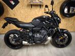 Yamaha MT07 Tech Black 2024 4 jaar garantie, Motoren, Motoren | Yamaha, 2 cilinders, Quickshifter, Particulier, 12 t/m 35 kW