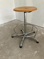 Tabouret, Enlèvement, Réglable en hauteur, Comme neuf, Fer