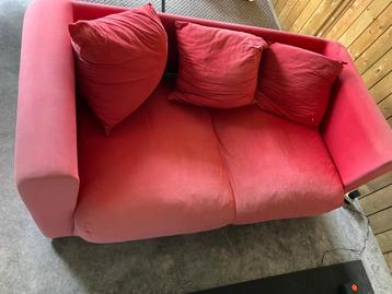 Rood zetelbed gratis af te halen  beschikbaar voor biedingen