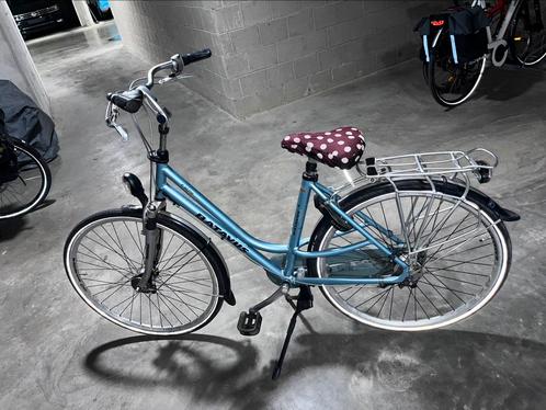 Batavus dames fiets CAIRO, Fietsen en Brommers, Fietsen | Dames | Damesfietsen, Zo goed als nieuw, Batavus, Versnellingen, Ophalen