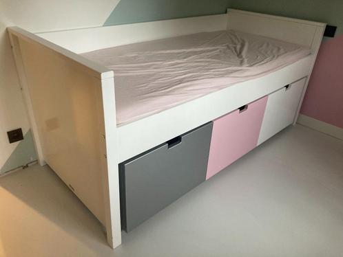 Kinderbed Bopita met opberglades – wit met kleuraccenten, Kinderen en Baby's, Kinderkamer | Bedden, Gebruikt, 180 cm of meer, 85 tot 100 cm