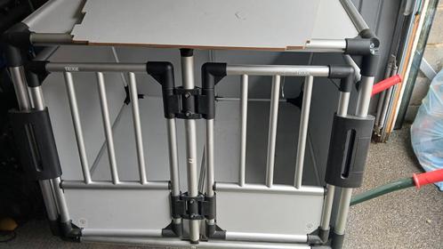 Hondenbench 2xM-L trixie, Dieren en Toebehoren, Hondenbenches, Zo goed als nieuw, Ophalen