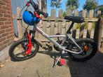 Kinderfiets b-twin + helm, Fietsen en Brommers, Ophalen, Gebruikt