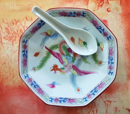 Très joli set assiette + cuiller chinoise multicolore, Antiquités & Art, Antiquités | Porcelaine, Enlèvement ou Envoi