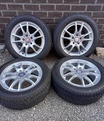 4 mercedes velgen met winterbanden beschikbaar voor biedingen