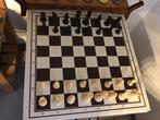 Groot schaakspel met vouwbord en verzwaarde vinyl stukken., Enlèvement ou Envoi, Comme neuf