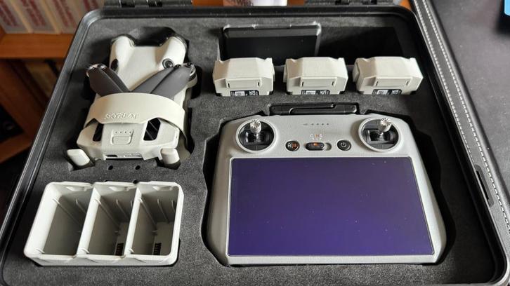 DJI Mini 4 Pro - Fly More Kit - ND-filters - Case - DJI Care, Audio, Tv en Foto, Drones, Zo goed als nieuw, Drone met camera, Ophalen