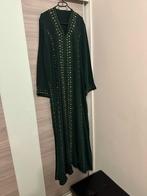 Vend caftan vert, Vert, Porté