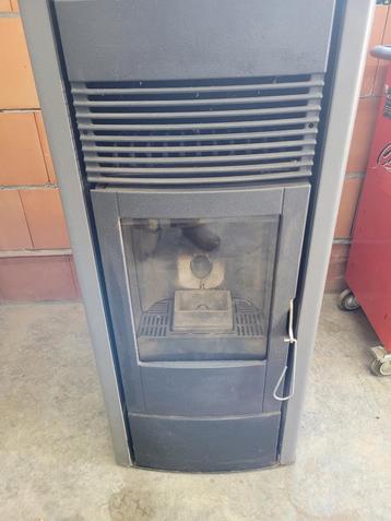 Pelletkachel MCZ EGO 8kW beschikbaar voor biedingen