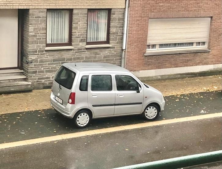 Volkswagen ✅ VW Up 1.2 essence, Autos, Volkswagen, Particulier, up!, Essence, Euro 4, Hatchback, 5 portes, Boîte manuelle, Argent ou Gris