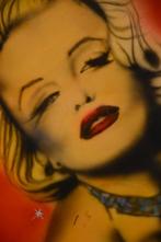 Airbrush Marilyn Monroe, Ophalen